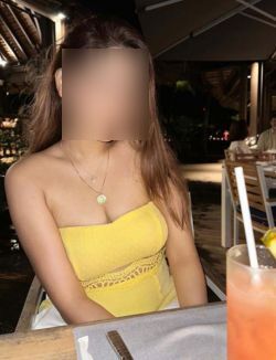call girl photos near Mumbai 